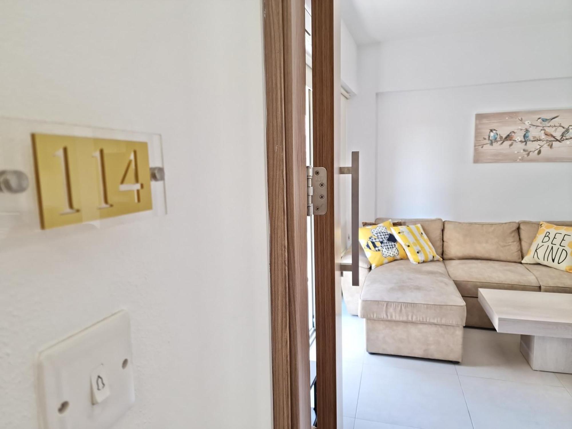 Lemon Paradise City Centre 200M From Beach Larnaca Extérieur photo